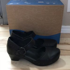 Dansko Mary Jane clogs Size 39